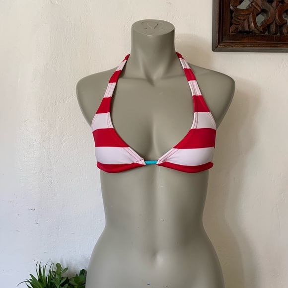 🦩Free 🦩 w/$10 Brazilian Lisa Lozano Swim Top - Picture 2 of 7
